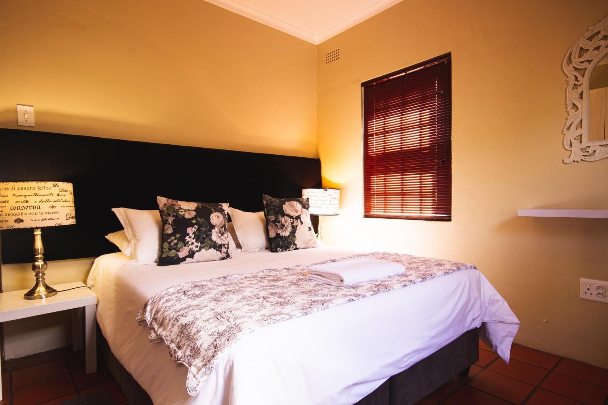 Swellendam Self Catering Villa Dış mekan fotoğraf